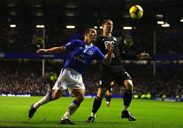 外尝试远射 外尝试远射