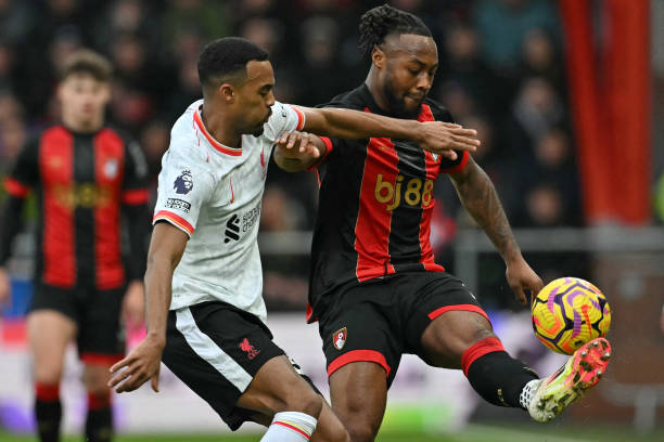 的激烈竞争 的激烈竞争